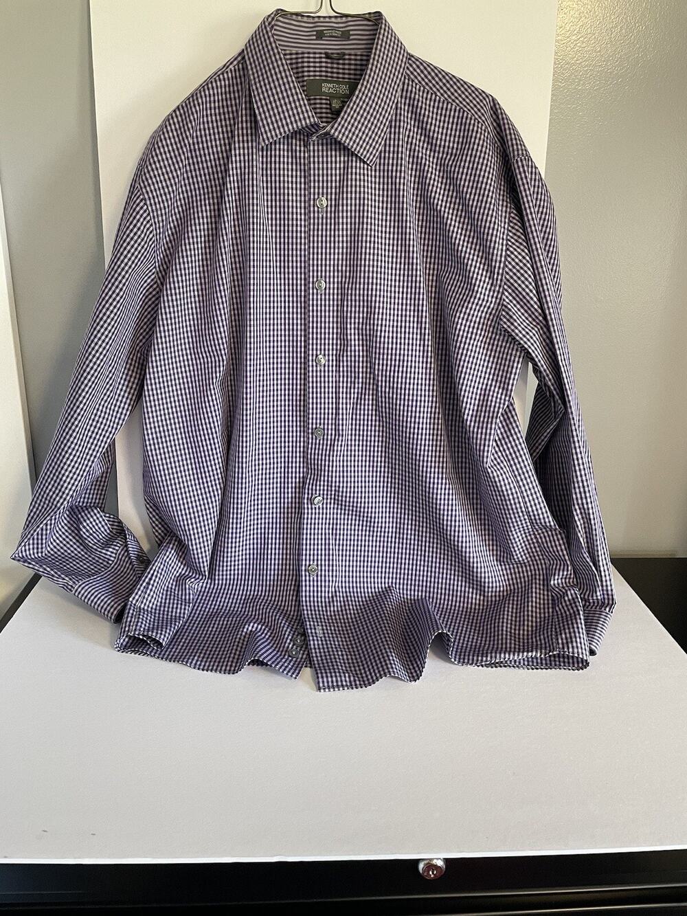 Kenneth Cole Button Up Shirt Men’s LG (16 1/2 - 32-33) Dark Purple Check Cotton